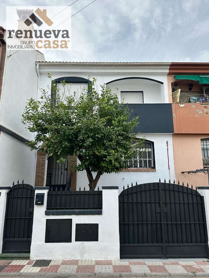 Venta de casas y pisos en Armilla Granada