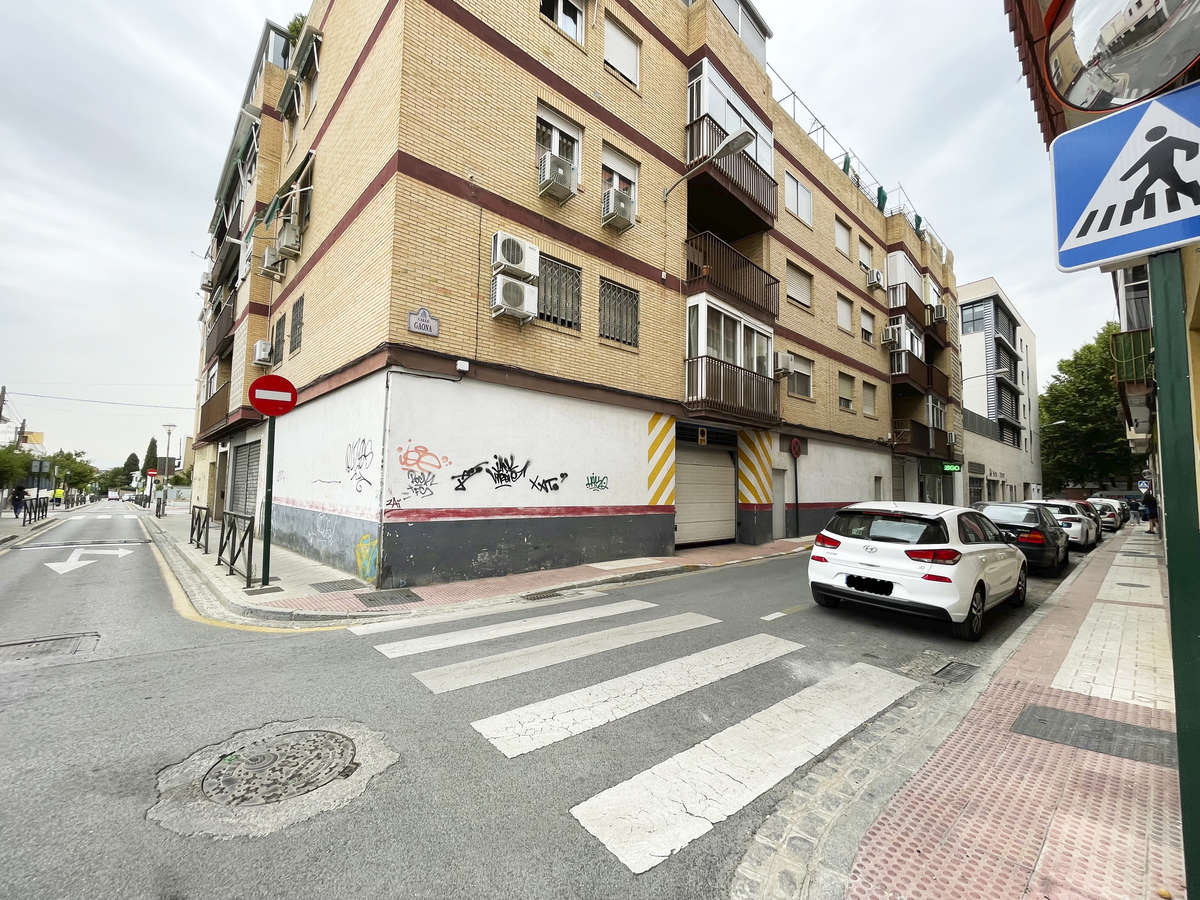 Venta de casas y pisos en Granada Granada