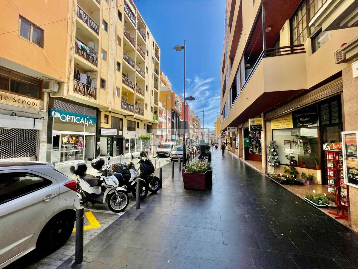 Local comercial en traspaso en Arona zona Los Cristianos