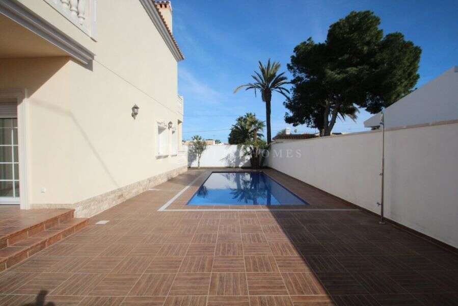 Chalet en venta en Orihuela zona Orihuela-Costa