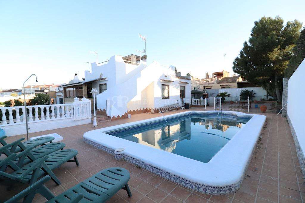 Chalet en venta en Torrevieja