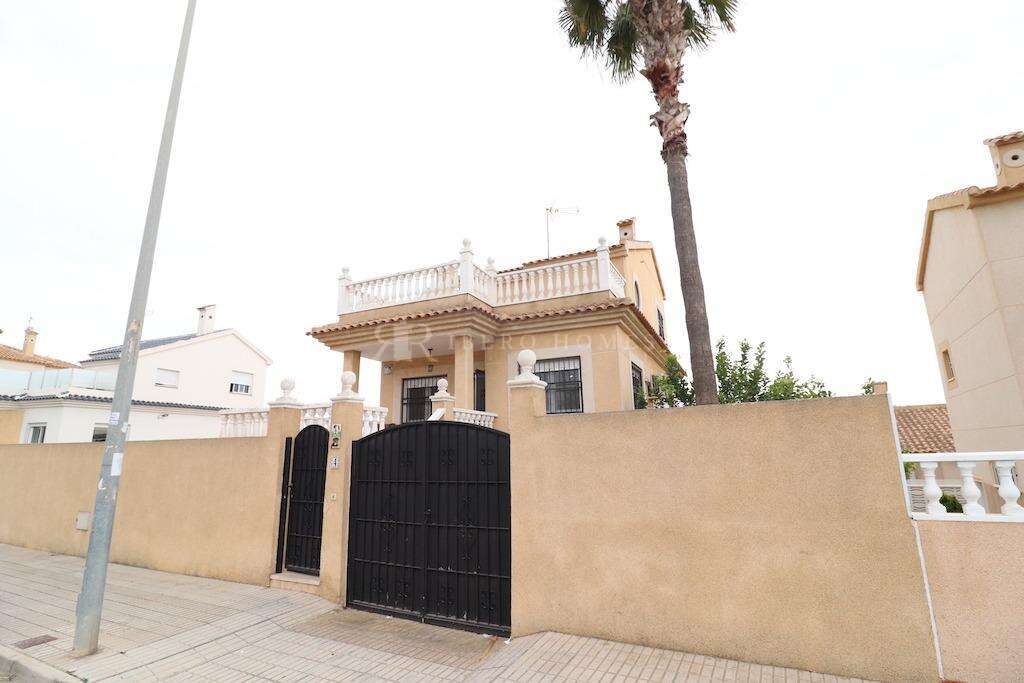 Chalet en venta en Orihuela zona Orihuela-Costa