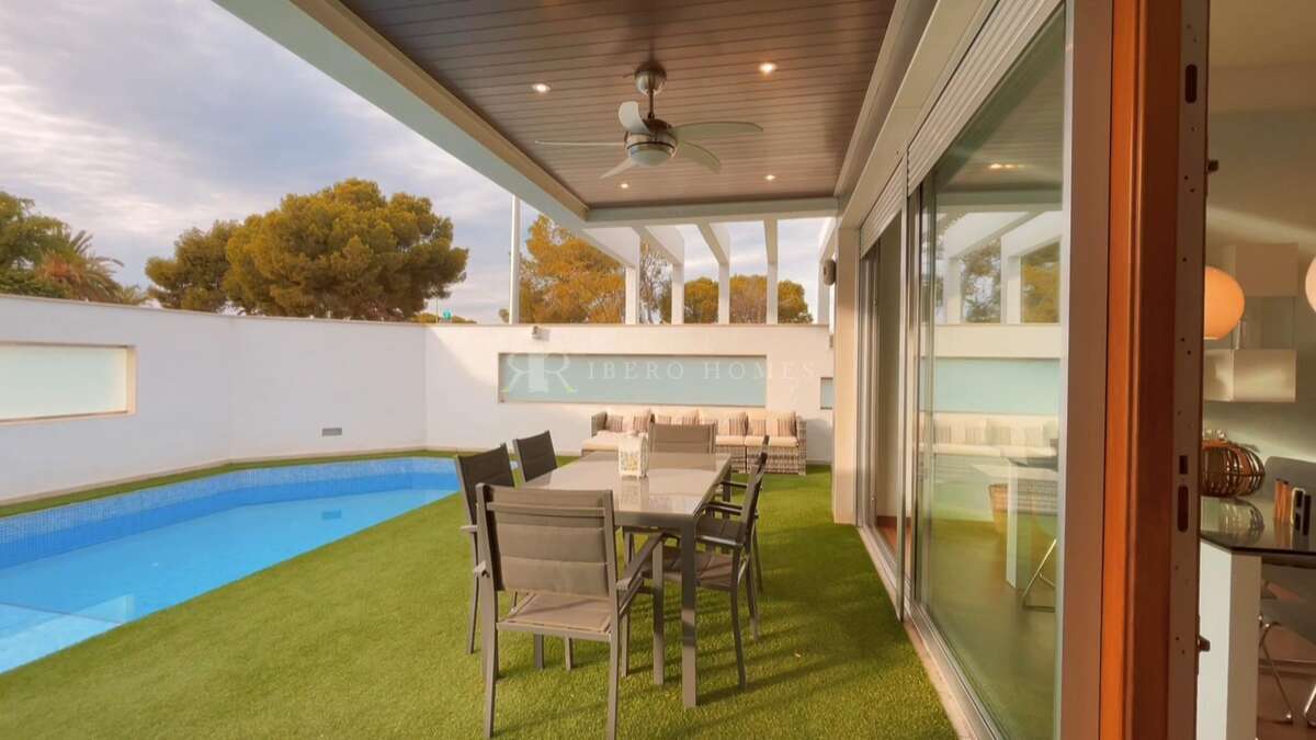 Casa en venta en Orihuela zona Orihuela-Costa